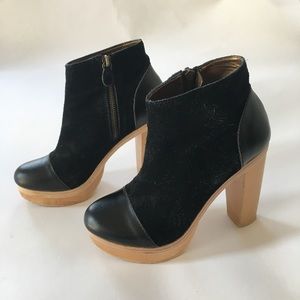 Cynthia Vincent Black Platform Booties, Size 7